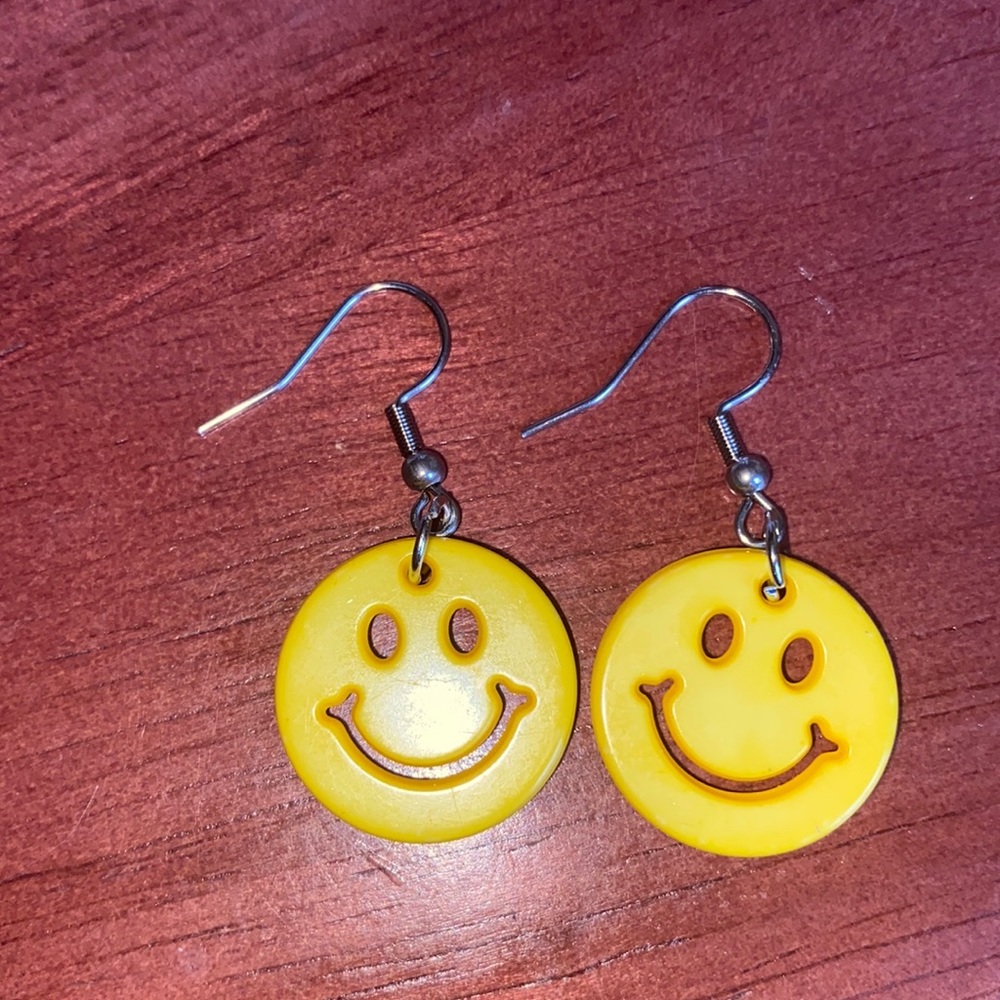 Yellow smiley face earrings!